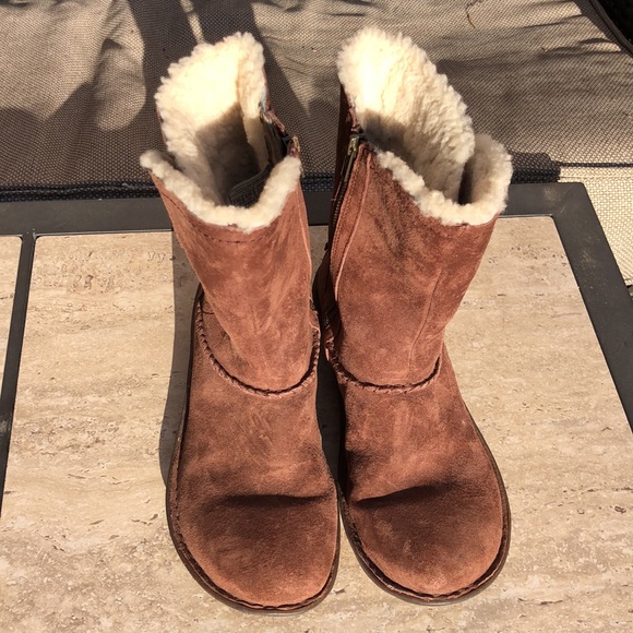 UGG Cognac Suede Kimbra Two-Button Zip Entry Boots 9 EUC - Picture 13 of 14